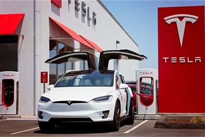 Hala 90 RMB,000 Çince Versiyondan Daha Pahalı Mı? Tesla ABD'de Araç Fiyatları...