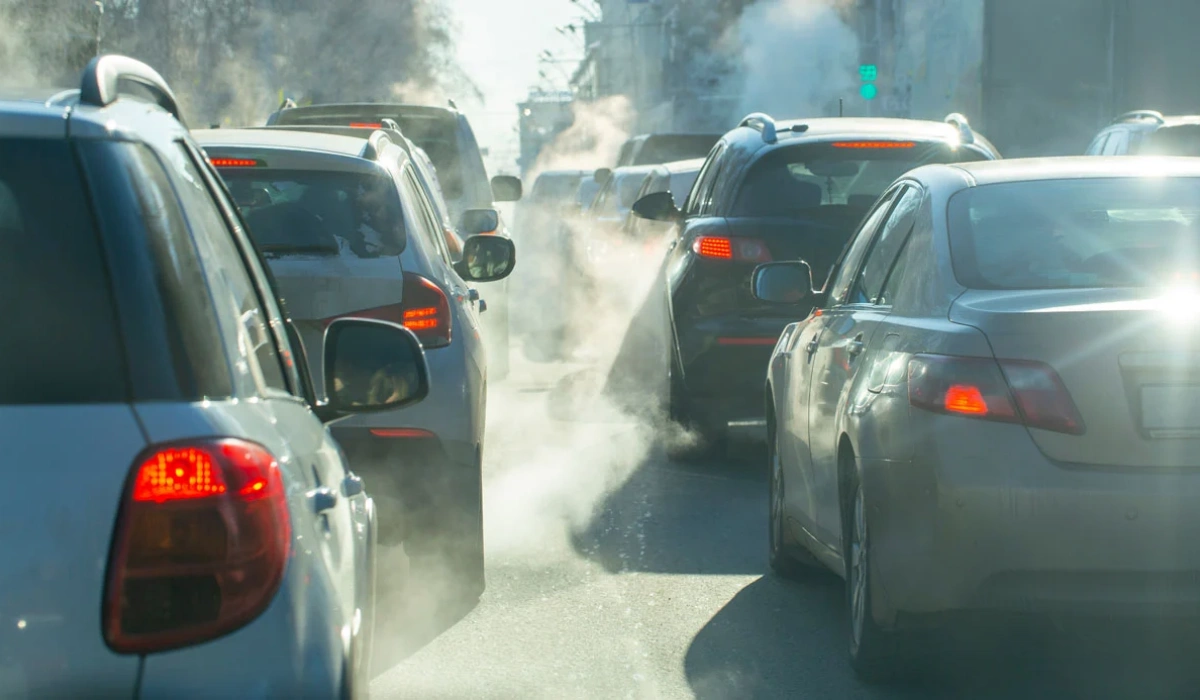 Beş yolcu taşımak bir otomobilin yakıt tüketimini ne kadar etkiler?