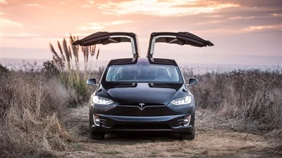 Tesla, Trim Panelinin Ayrılması Olasılığı Nedeniyle 870 Model X Aracını Geri ...