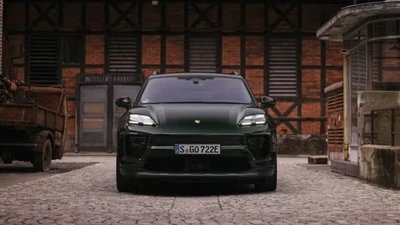 Porsche Benzinli ve Hibrit Modellerin Üretimine Devam Edecek